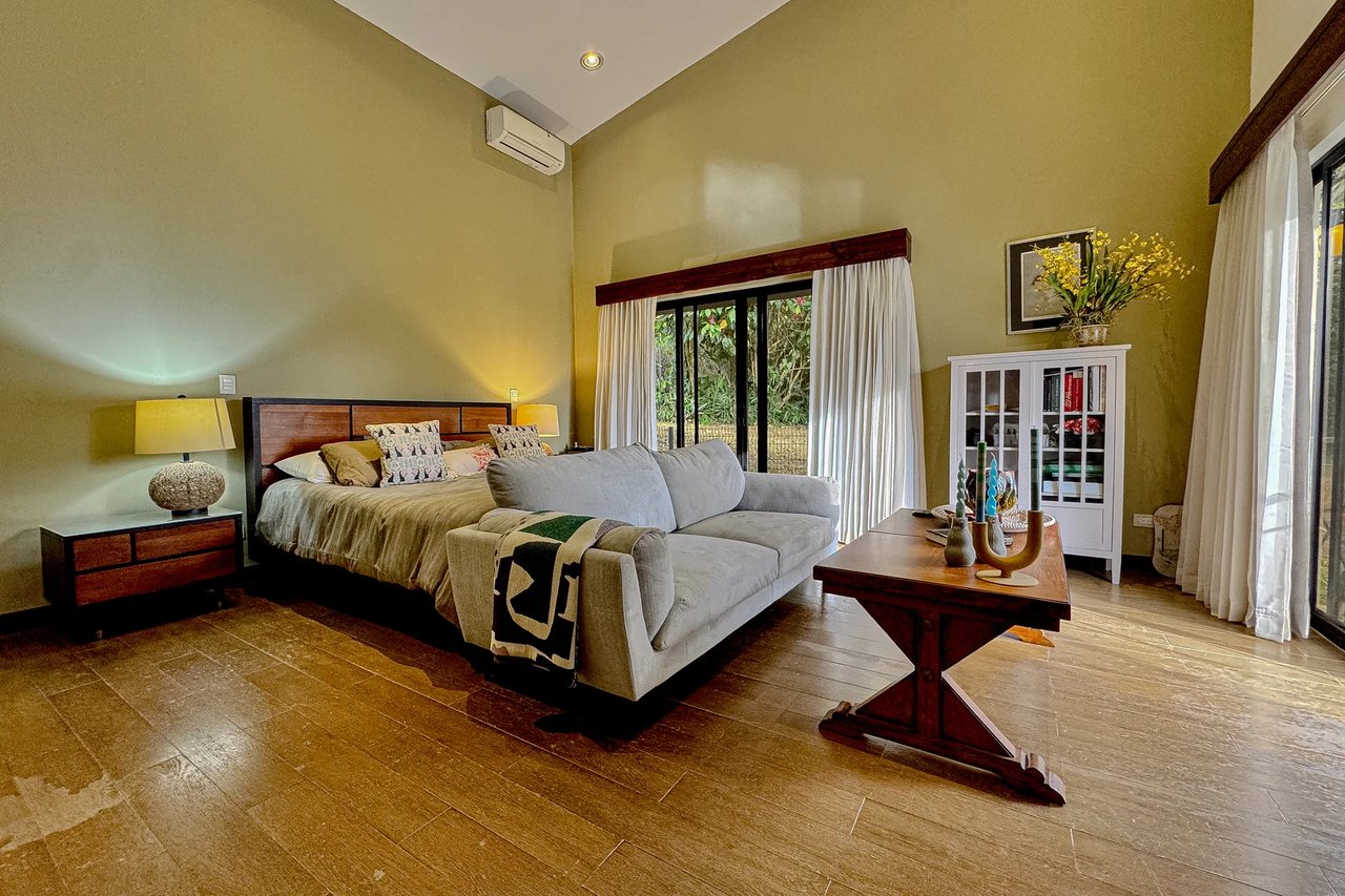 Dual Luxury Homes Estate, Heredia