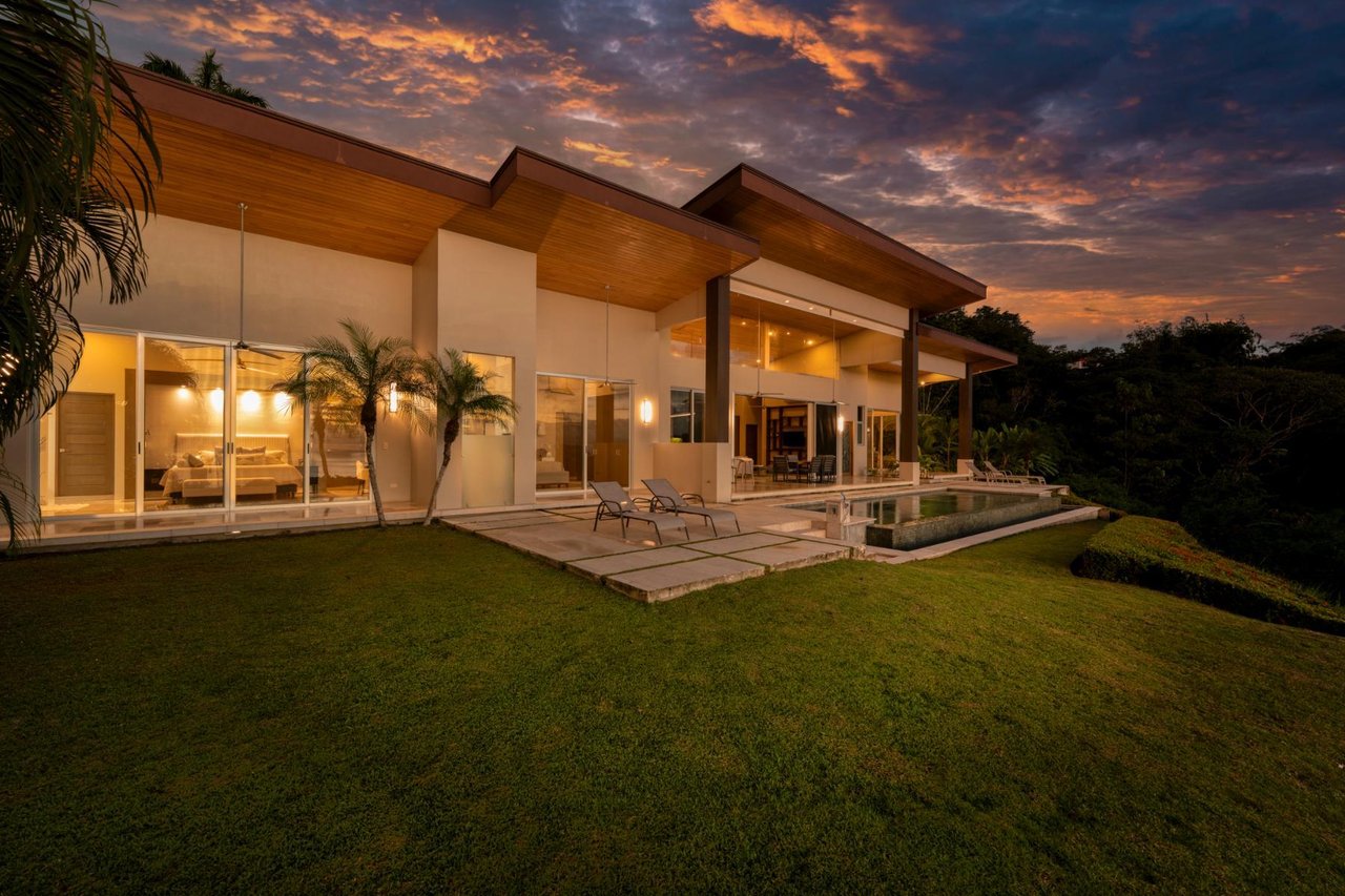 Gated Contemporary Sunset Estate, Dominical, Puntarenas