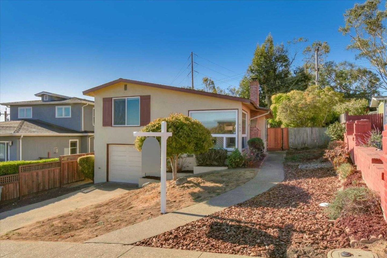 653 Pepper DR