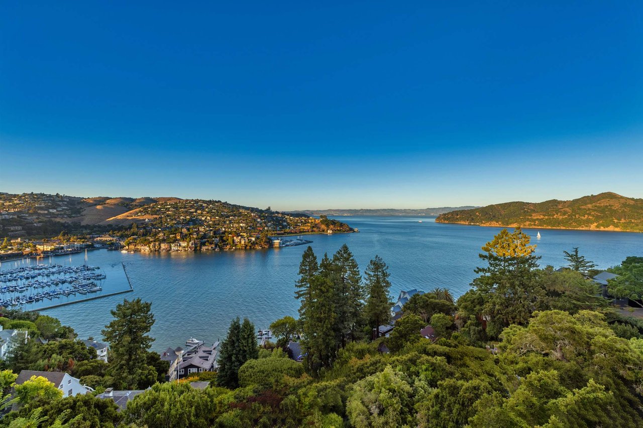 Iconic Belvedere View Estate