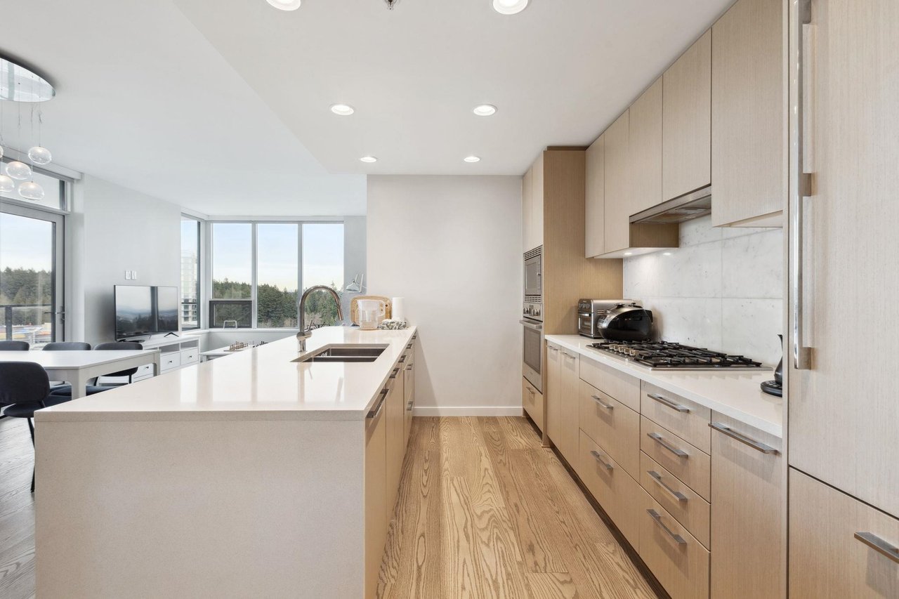 1206-3533 Ross Drive, Vancouver