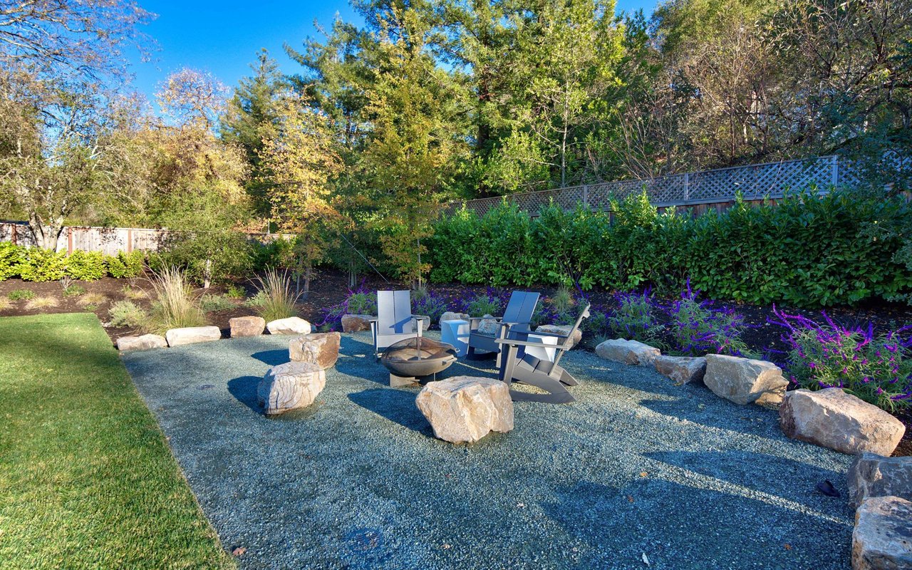1142 Glen Rd