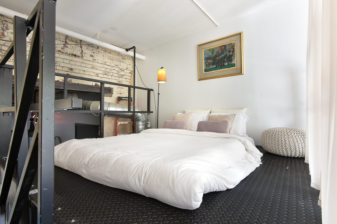 I-ZONE LOFTS
