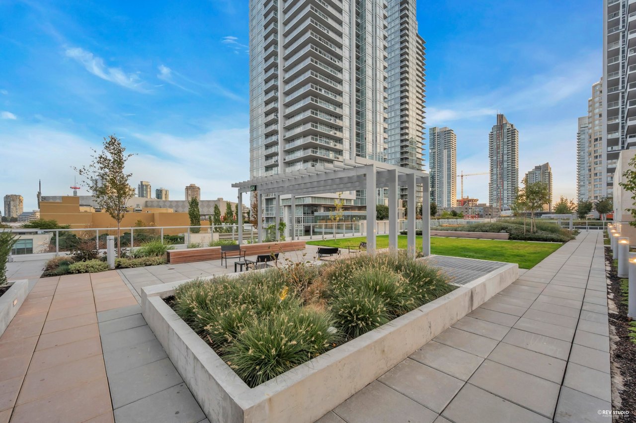 1101-6000 Mckay Avenue, Burnaby
