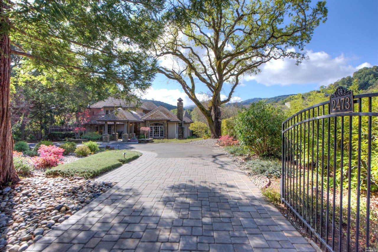 2473 Vineyard Rd