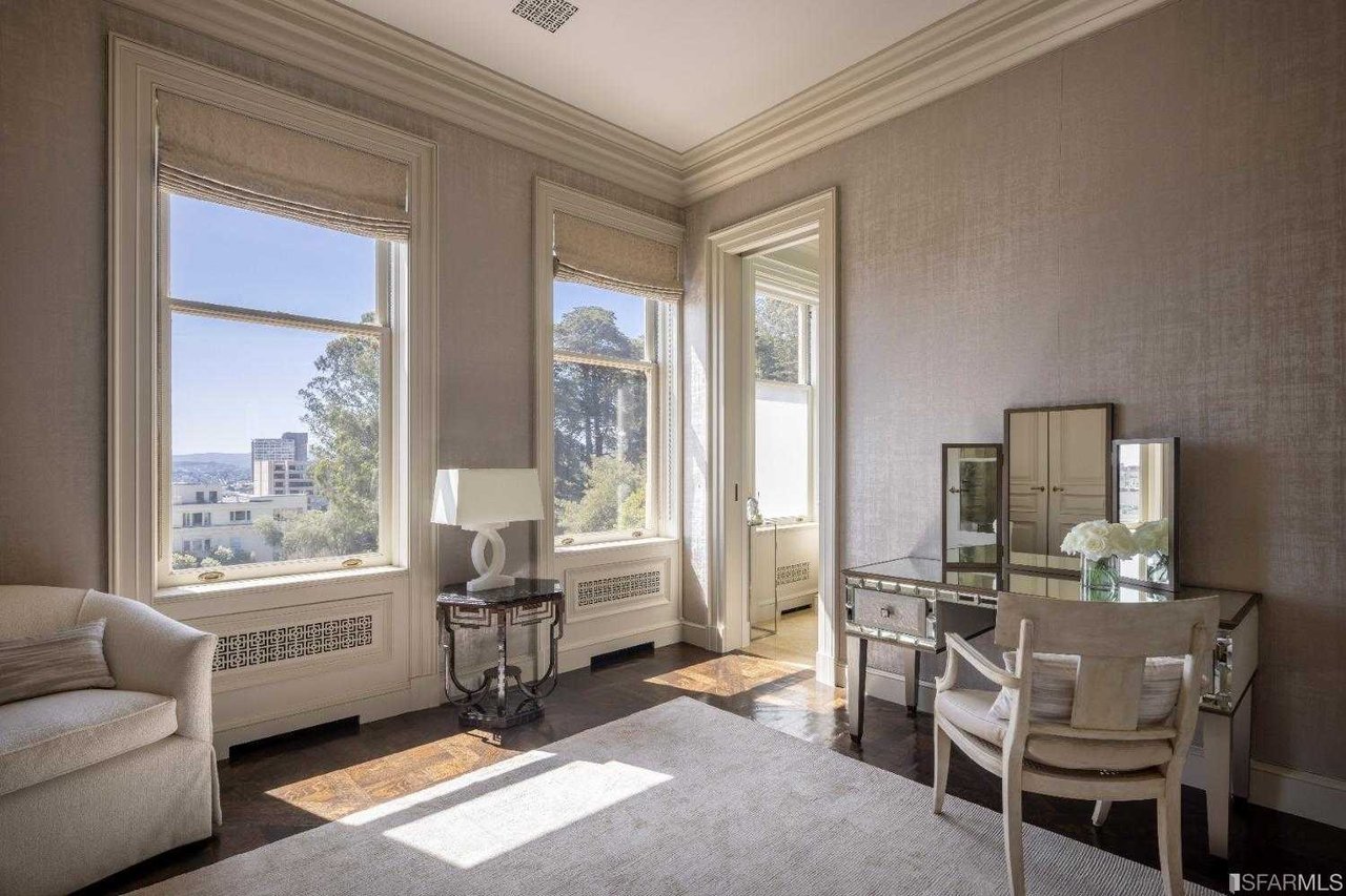 2000 Washington St, #Ph