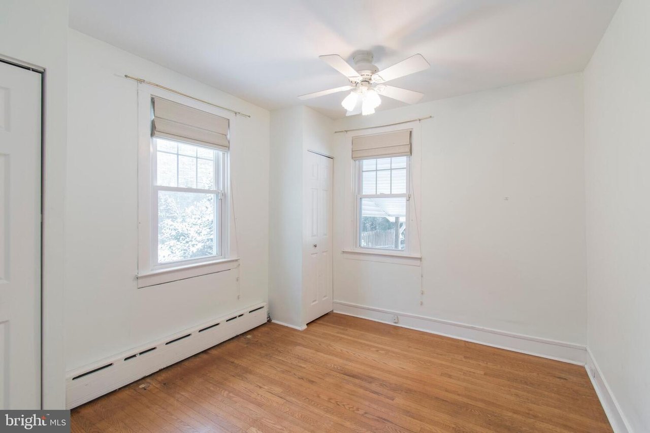 52 WEISS AVE