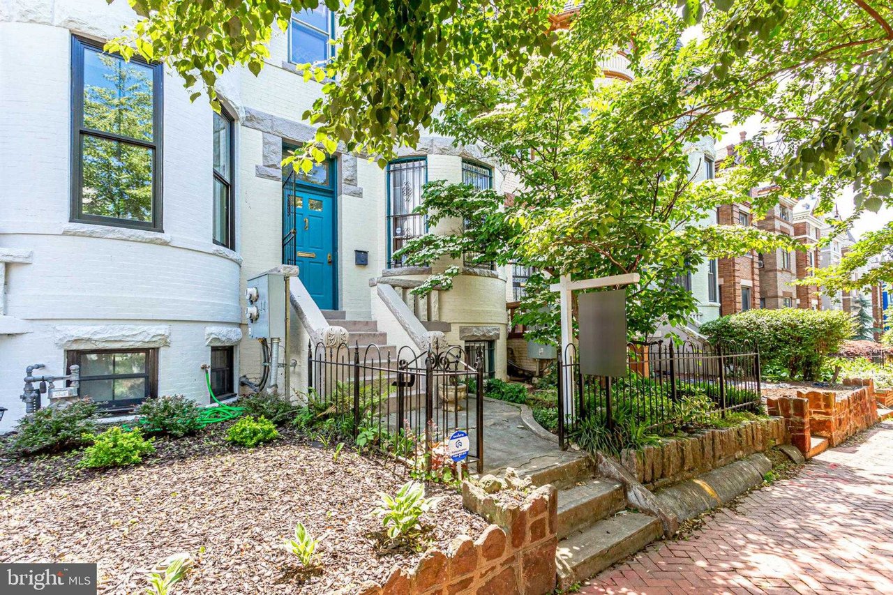 52 U STREET NW