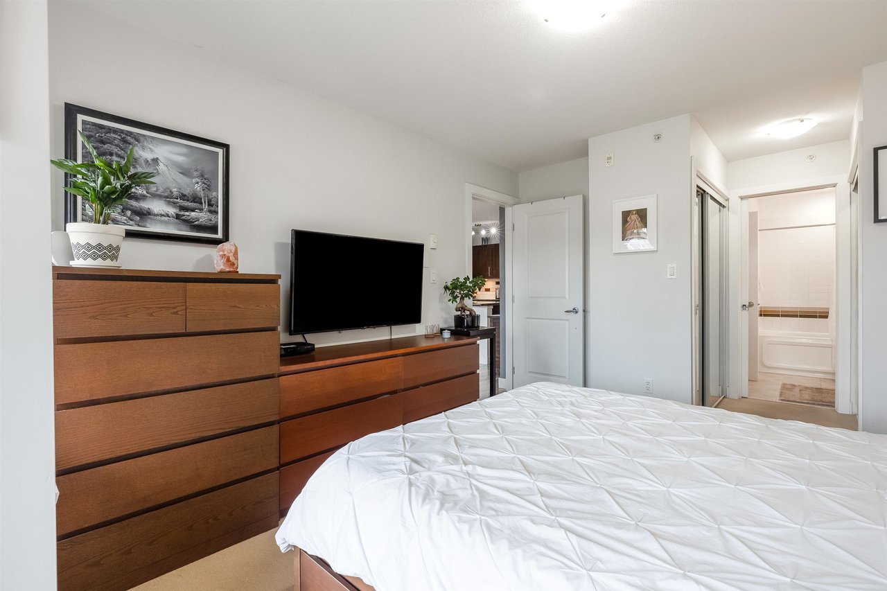403-2468 Atkins Ave