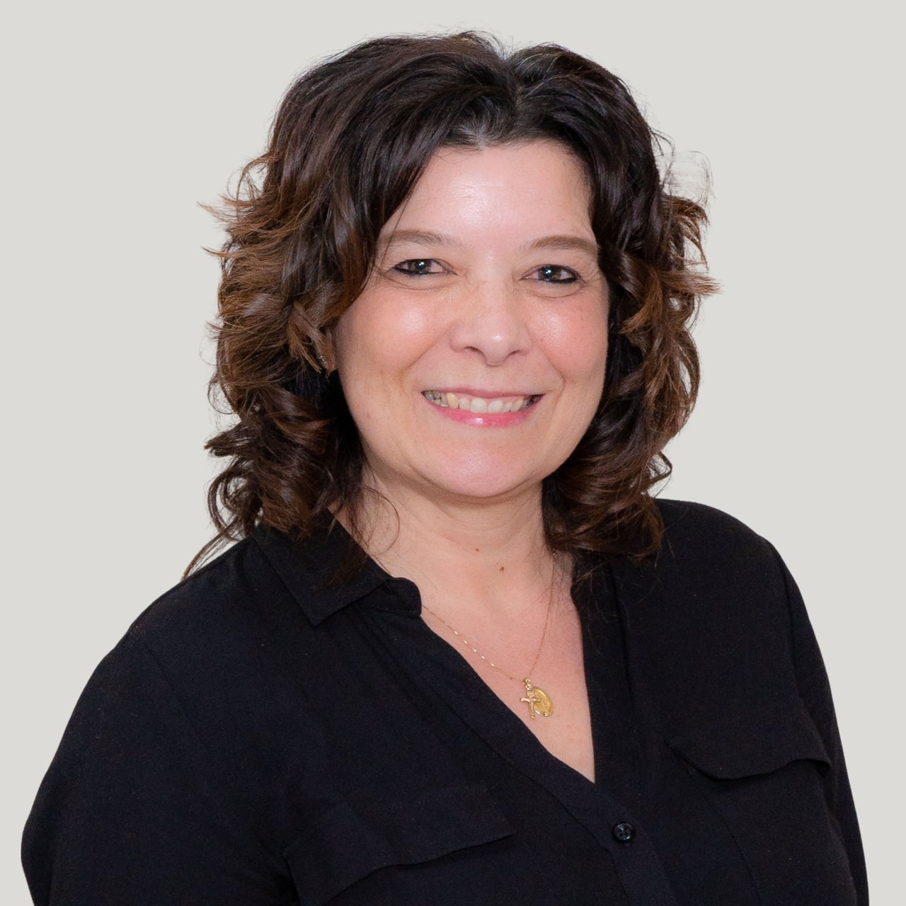 Patricia Correia Massachusetts Real Estate Agent Headshot