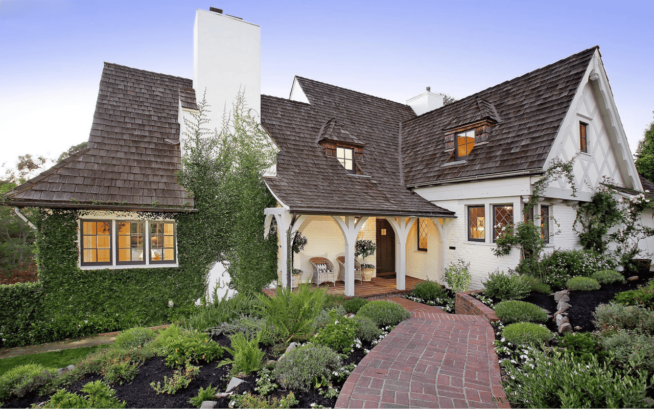 Why Working With a Realtor® Matters