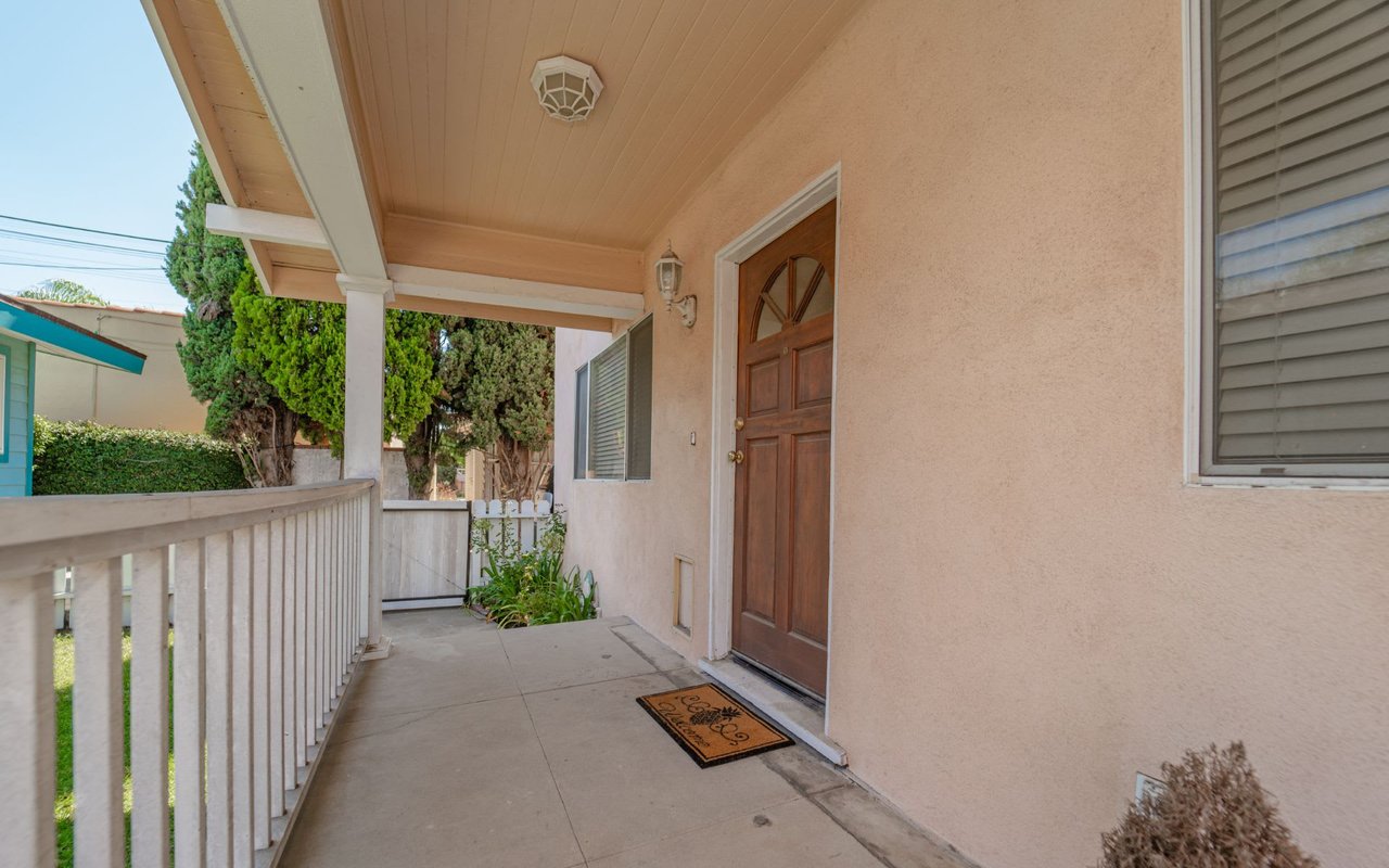 305 Roycroft Avenue