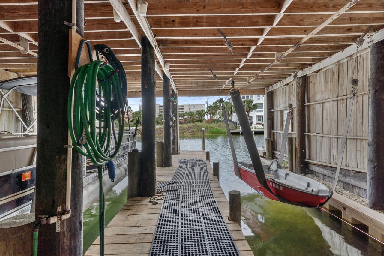 514 Vera Cruz Dr