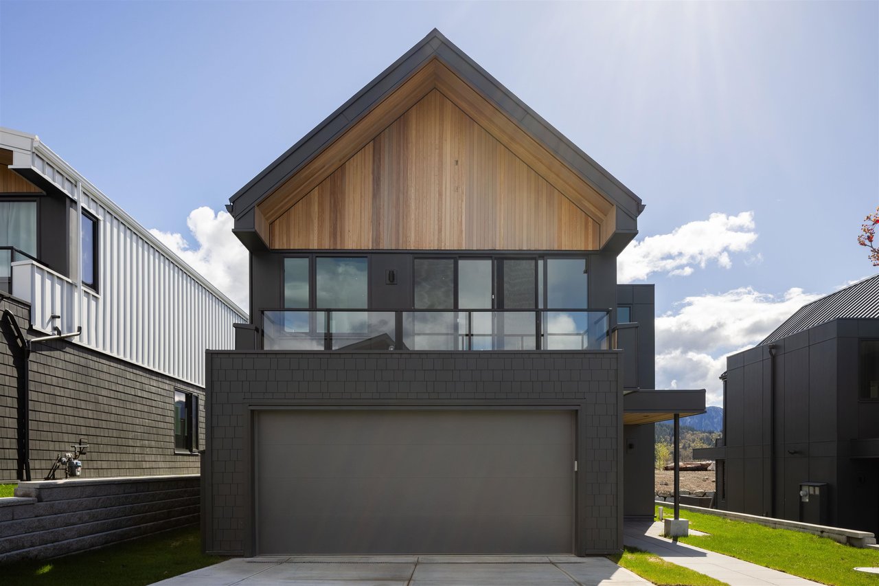 2970 Huckleberry Dr