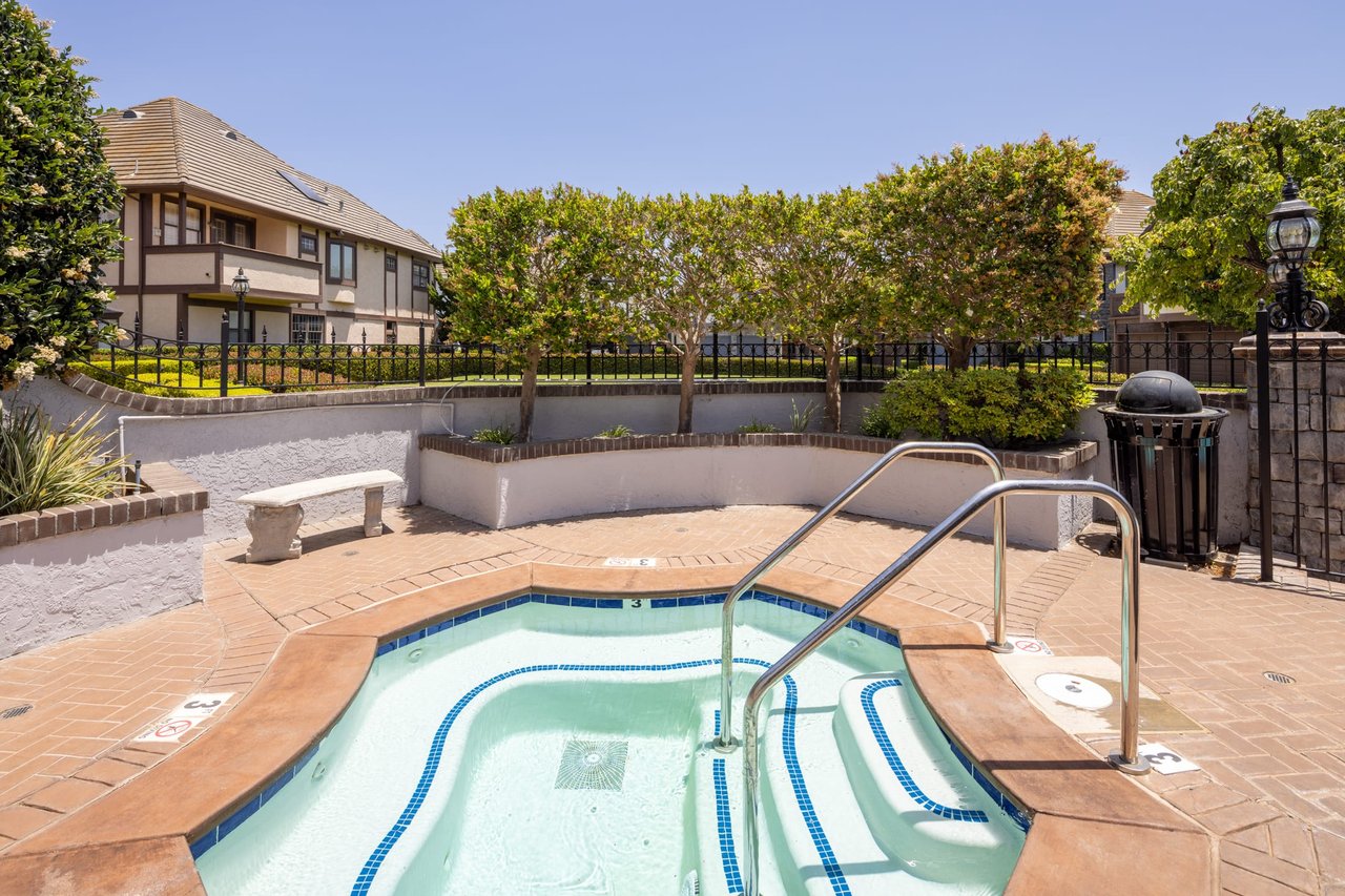 7369 Alicante Rd | Carlsbad