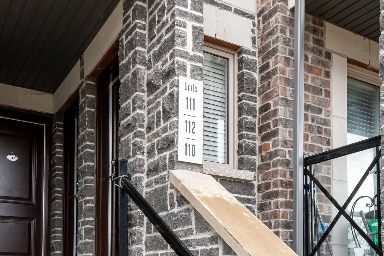 112-2 Dunsheath Way