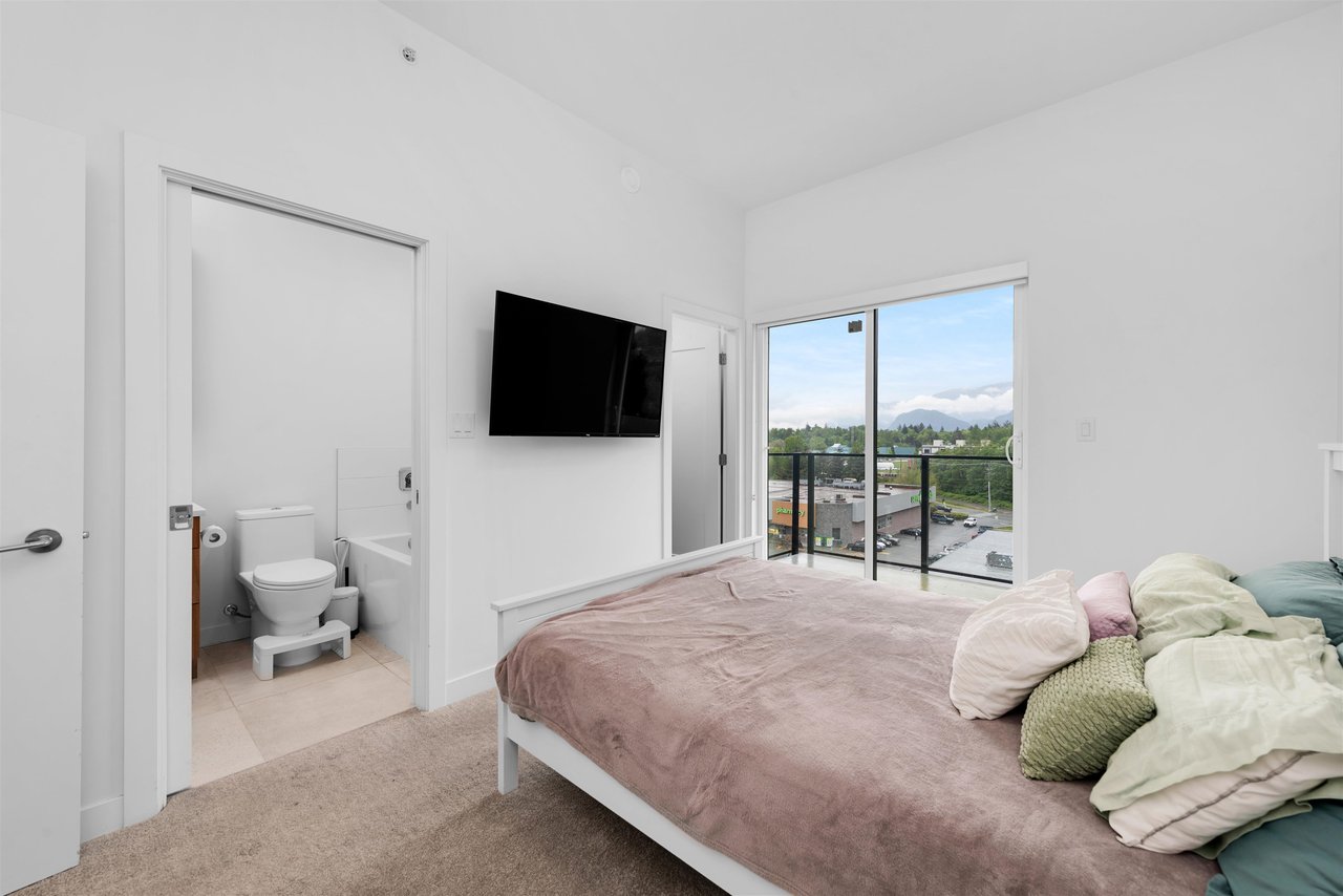 606-1365 Pemberton Ave