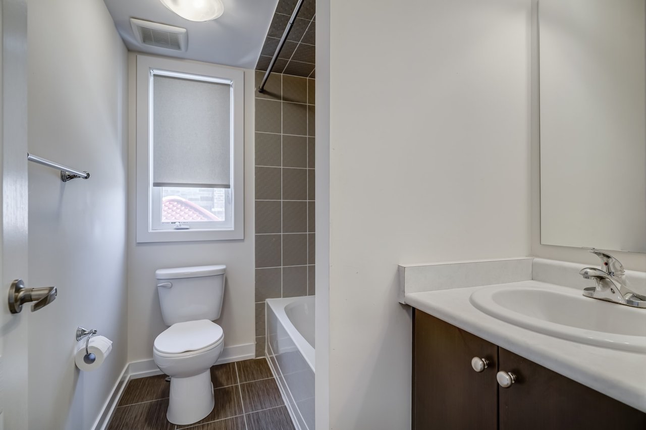 1218-11 Dunsheath Way