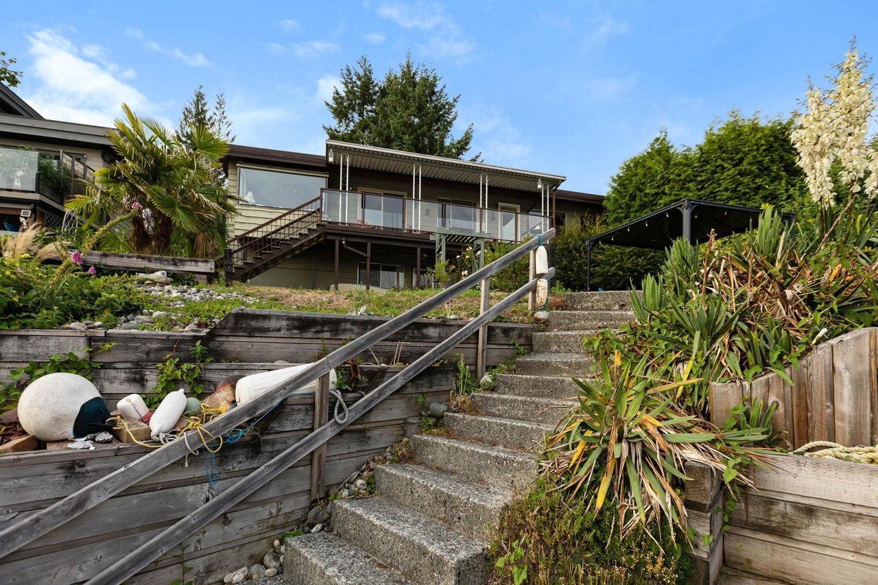 668 Alderside Rd
