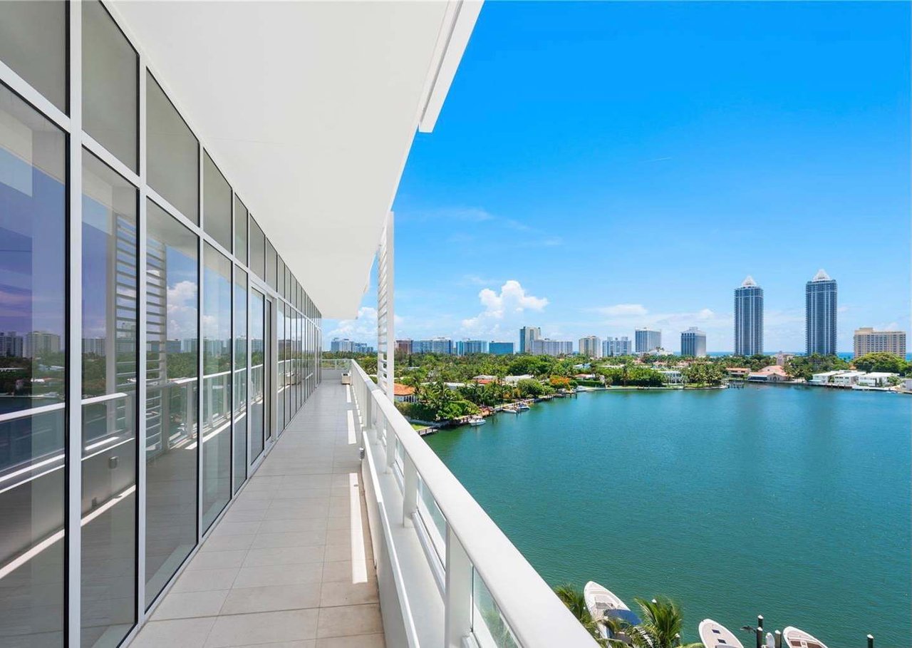 Ritz Carlton Miami Beach Residence 