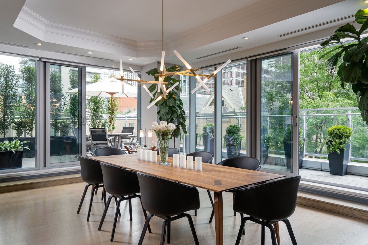 Four Seasons Private Residence