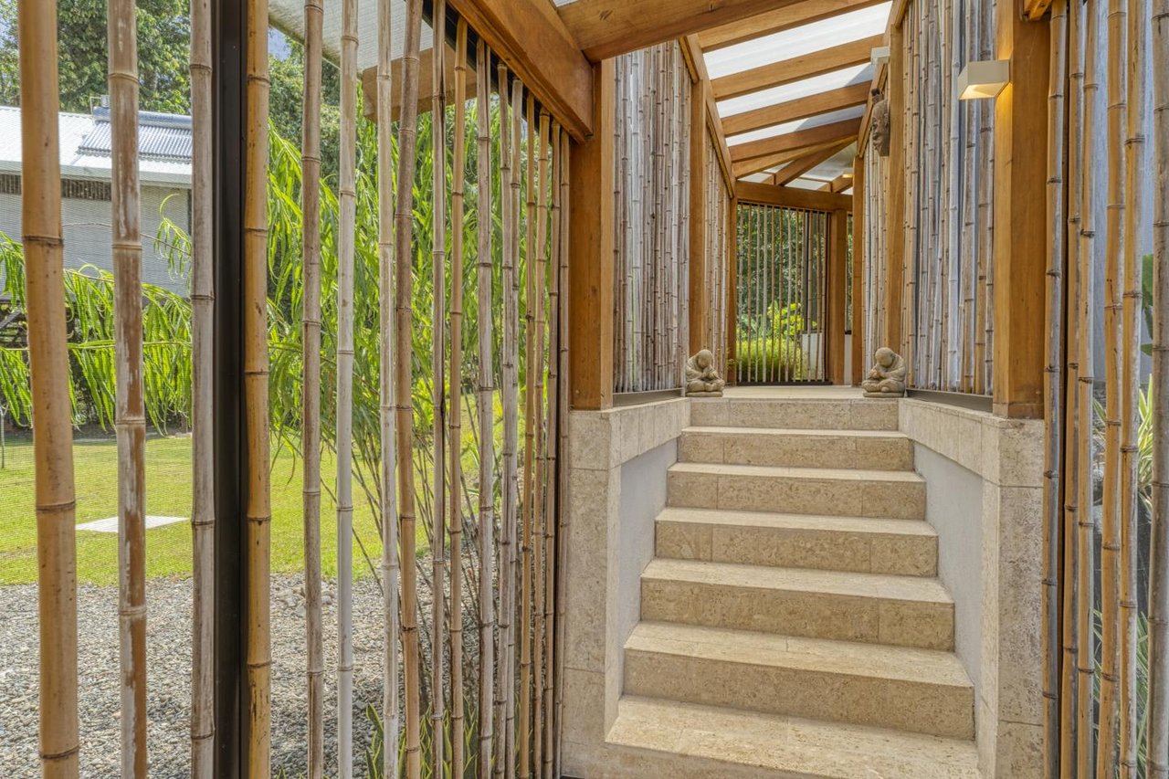 Hill Top Luxury Home with Outstanding Ocean Views