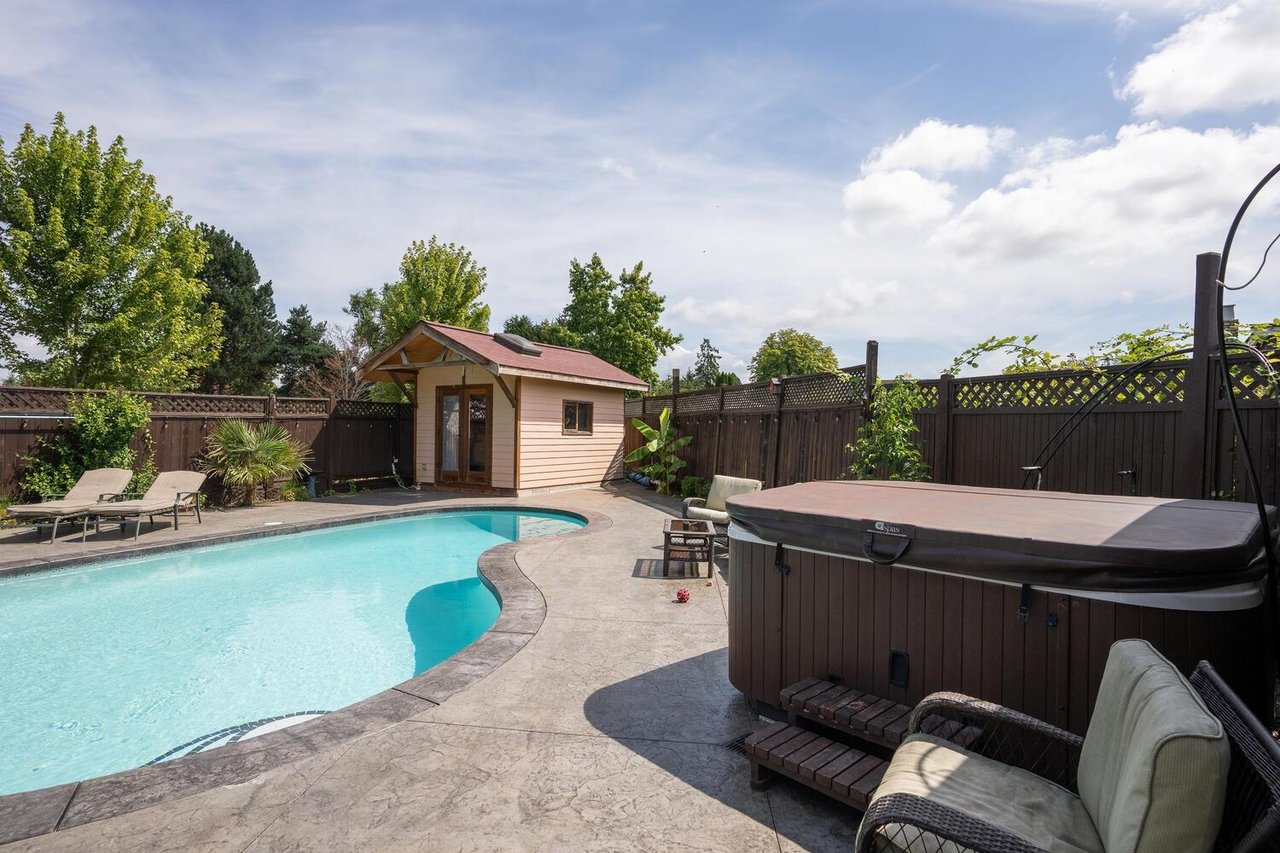 5531 49 Ave