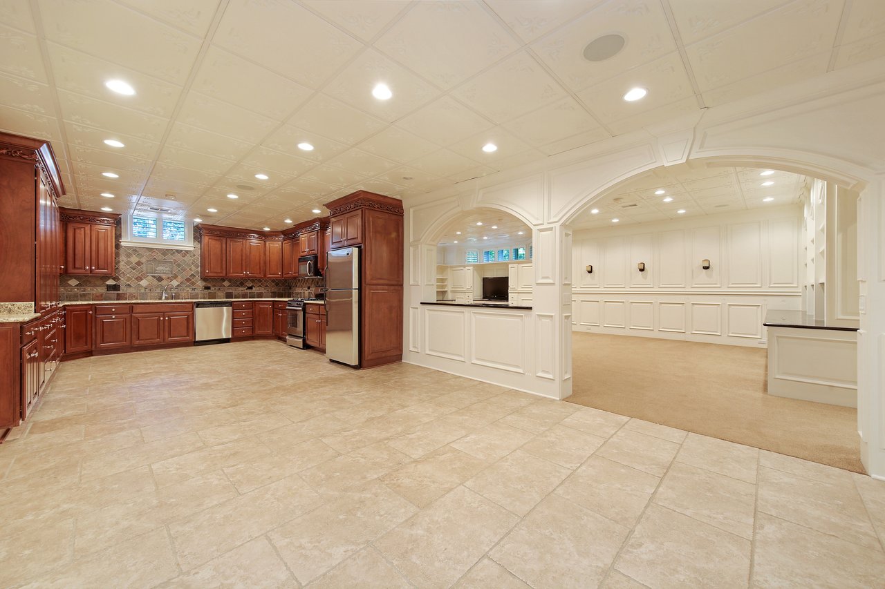 This Sophisticated Home Features A Commanding Presence 