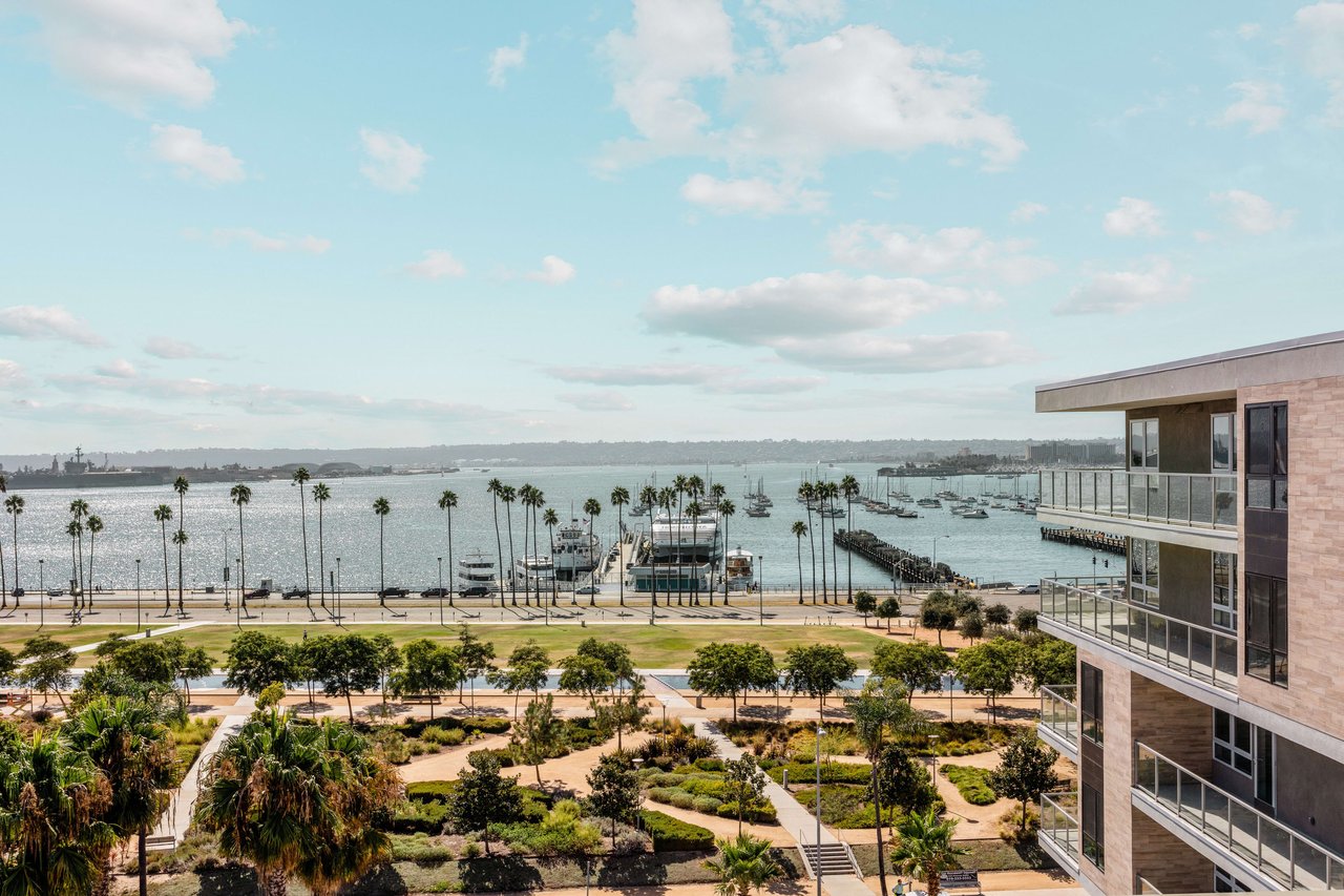 Downtown San Diego bay and yachts