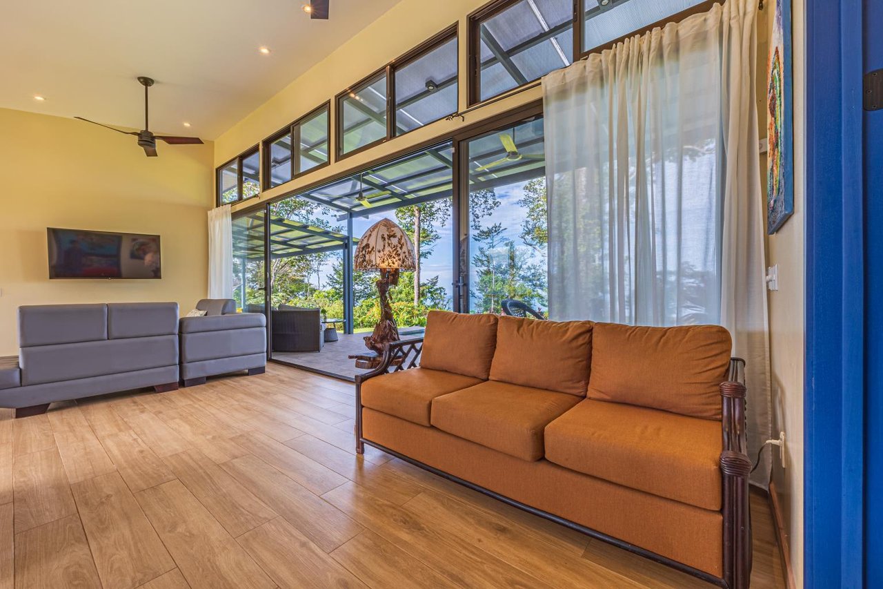 Endless Memories, 4 Bed Home and Two Guest Homes