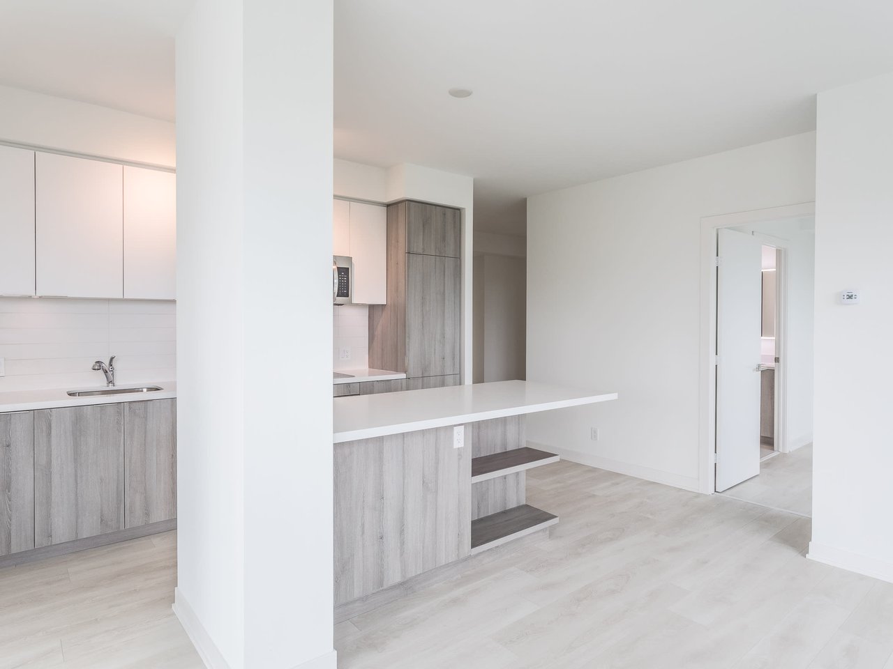 SOUTH HILL TERRACE SUITE
