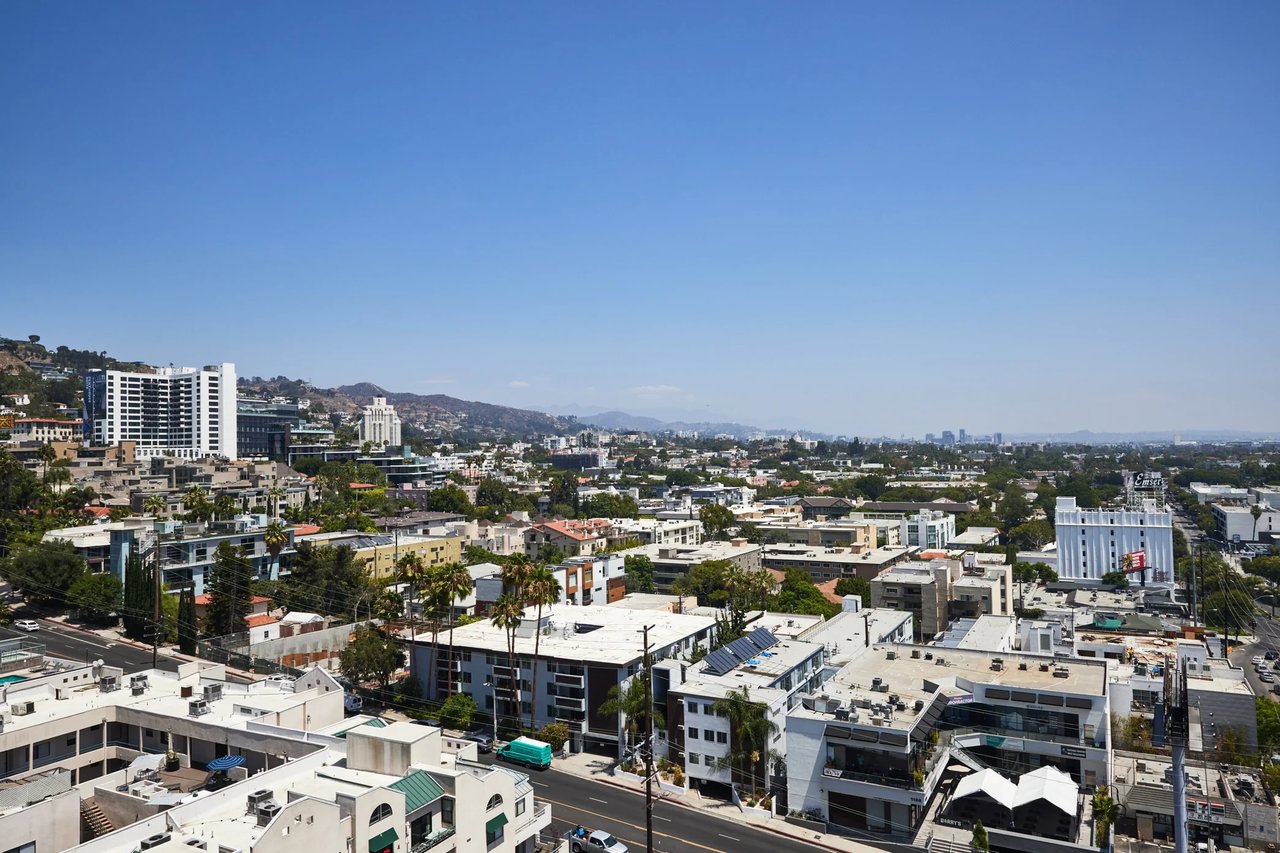 1100 Alta Loma Rd Apt 1405