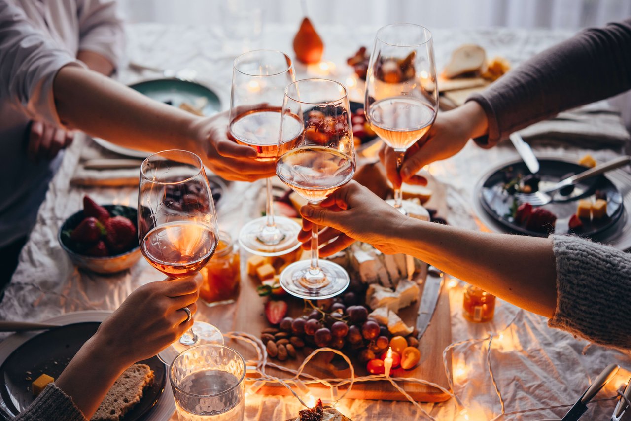 10 Tips for Throwing the Ultimate Dinner Party