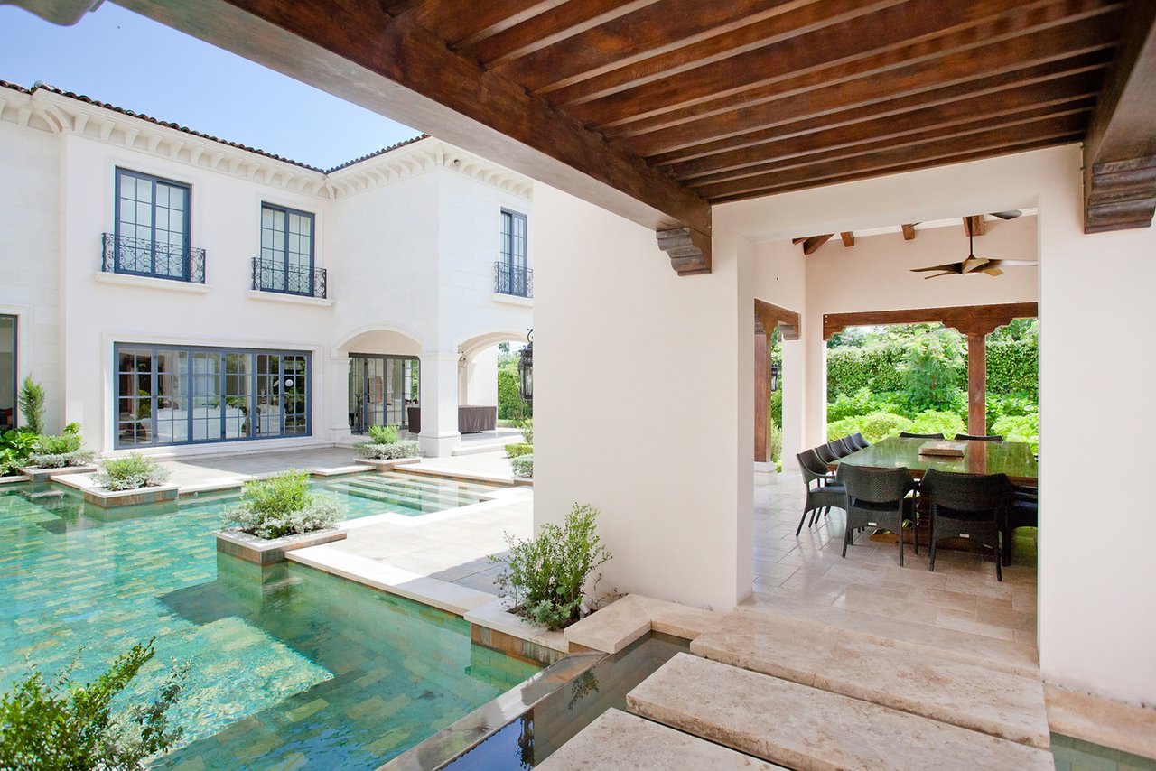 Contemporary Gated Estate, Santa Ana, San Jose