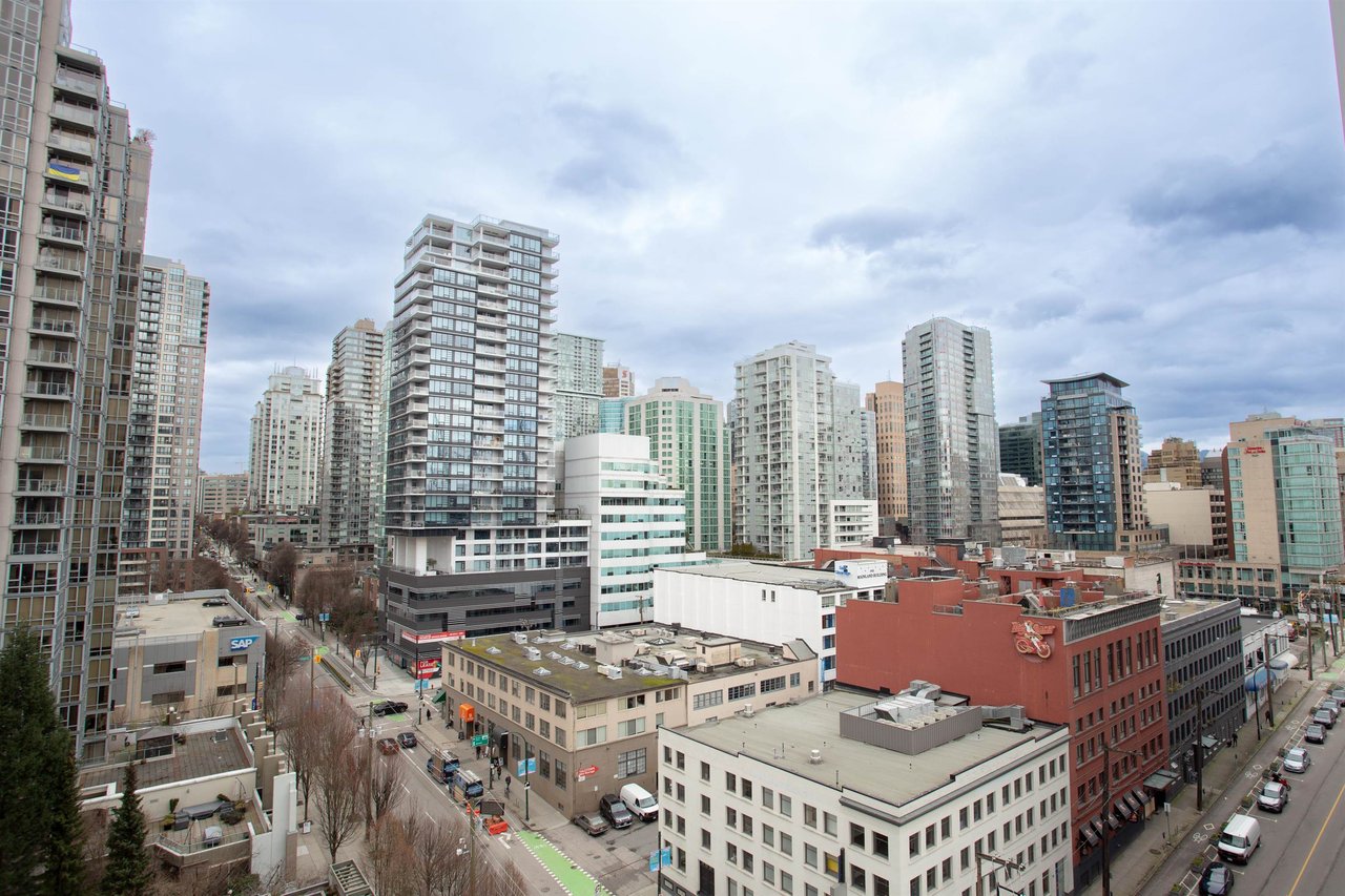 1609-928 Beatty Street, Vancouver