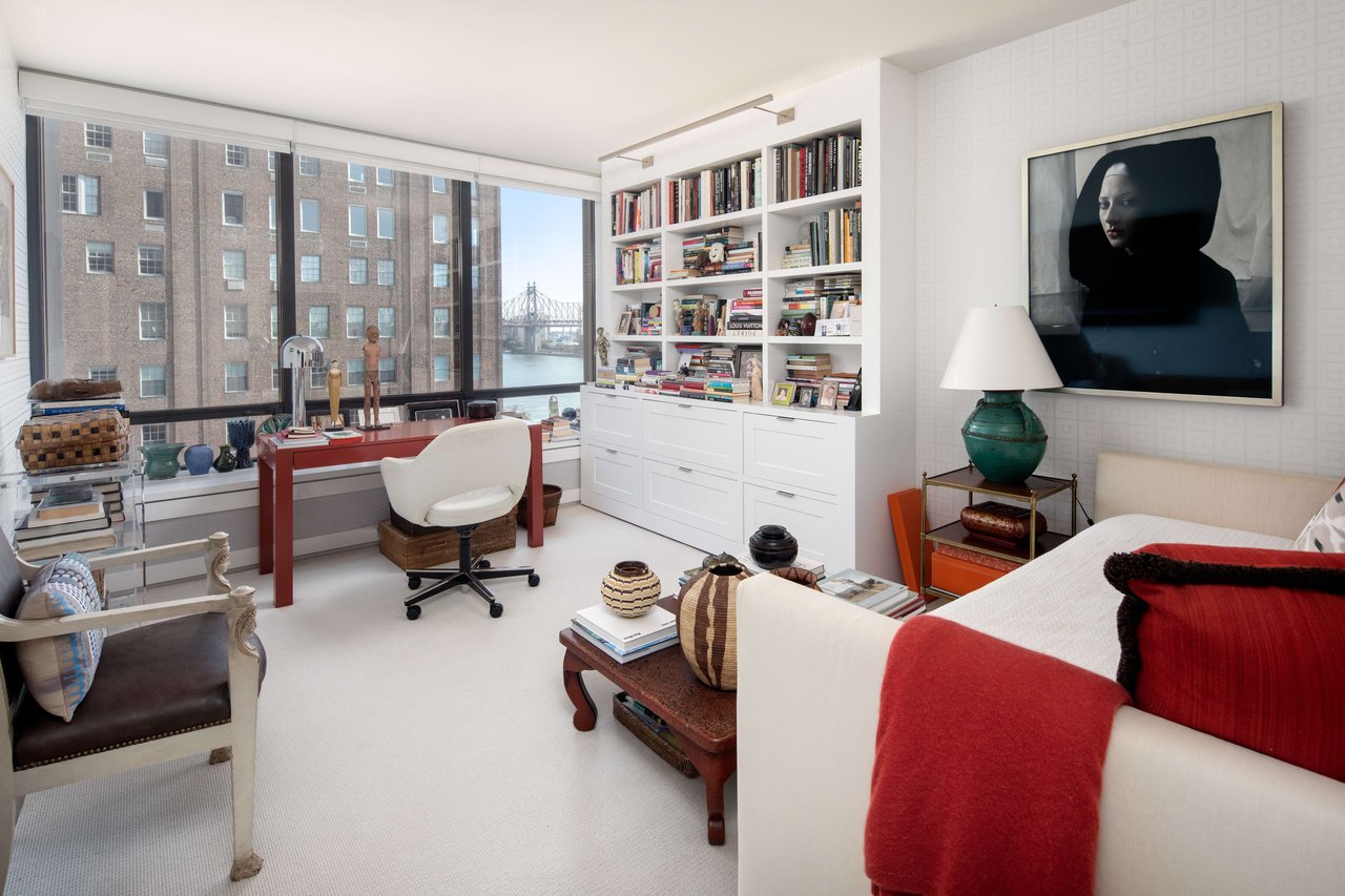 870 United Nations Plaza, 8E