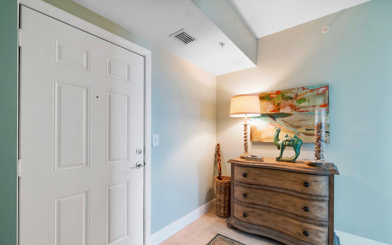 625 Casa Loma Blvd, #702