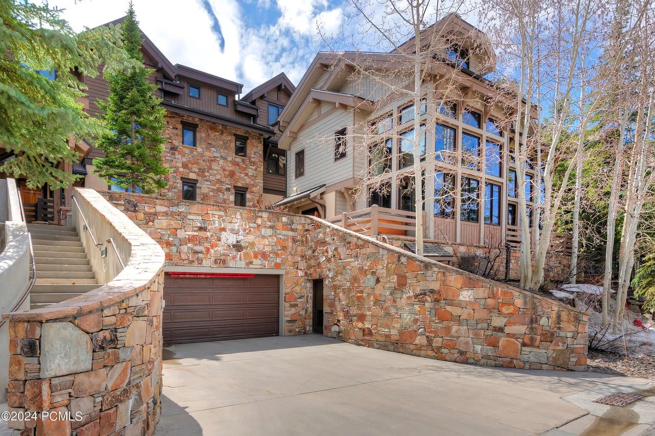 670 Deer Valley