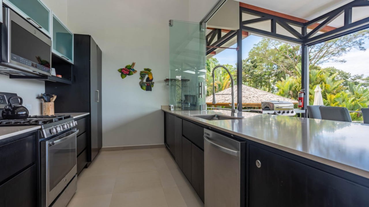 Balinese Luxury Yoga Villa, Uvita, Puntarenas