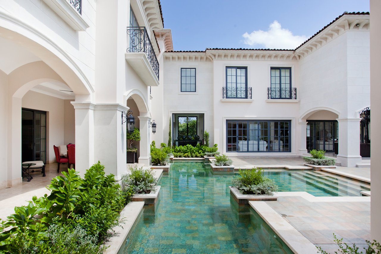 Contemporary Gated Estate, Santa Ana, San Jose