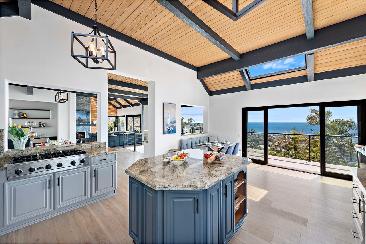 866 Coast View