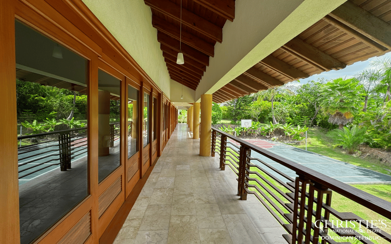 Luxury Villa in Colinas, Casa de Campo