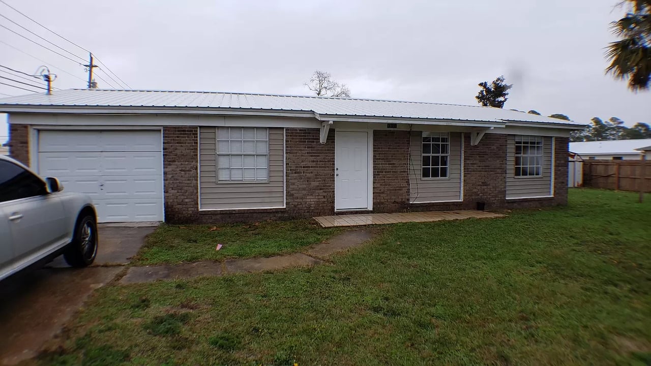 13111 Edna Street