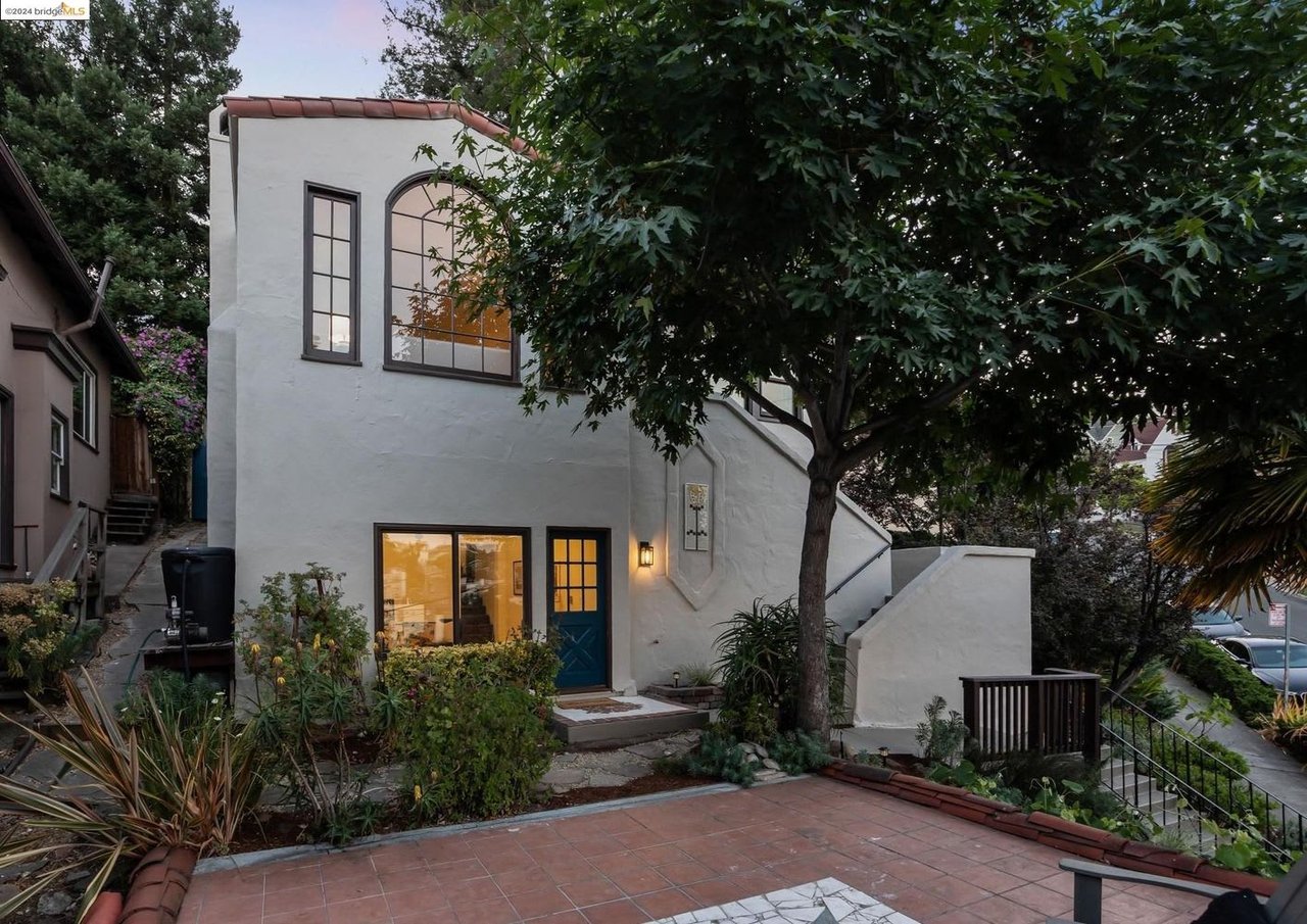 591 Valle Vista Avenue
