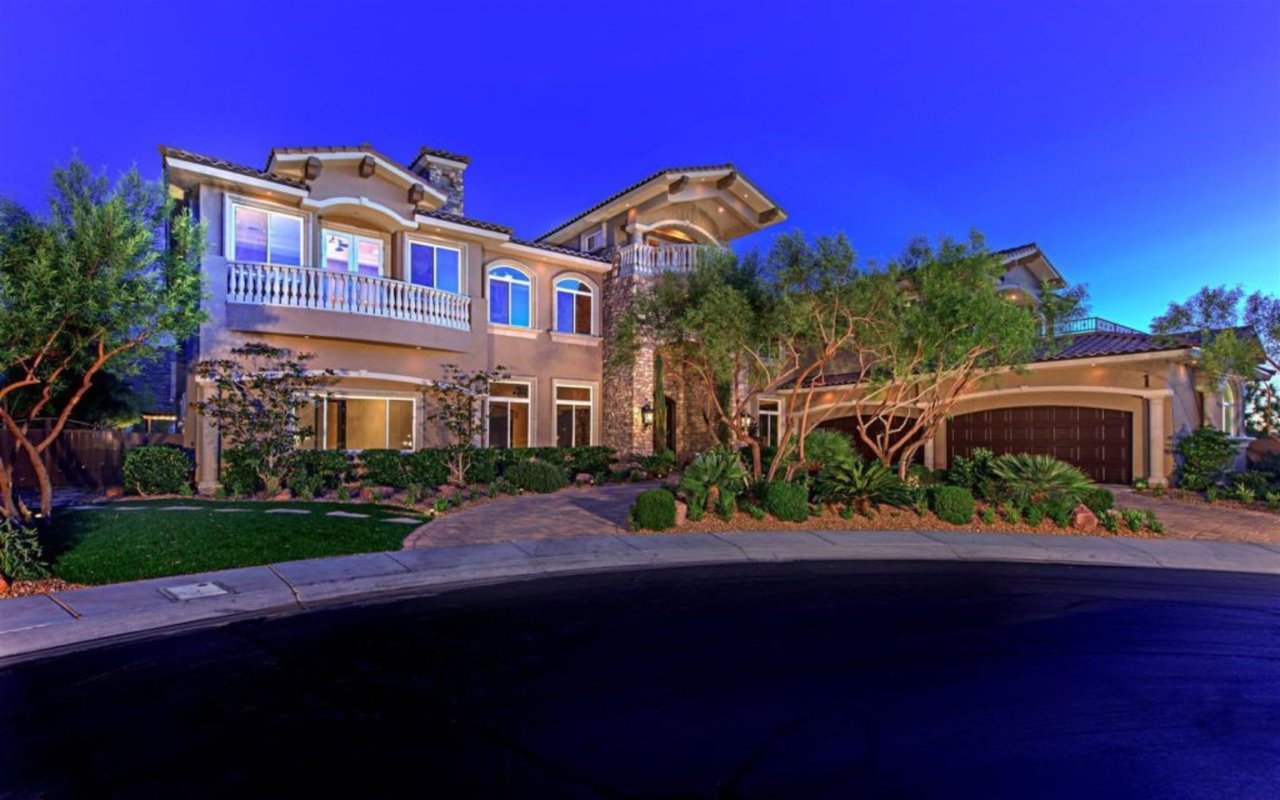 10 Things to Love About 1 Awbrey Court