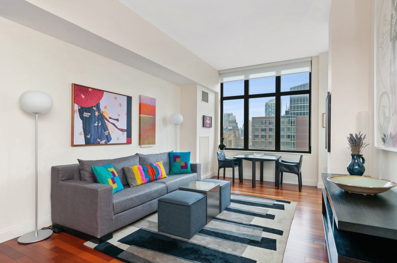101 W 24th St, #31H