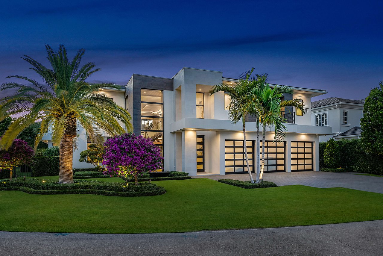 A New Signature Listing in Boca Raton's Royal Palm Yacht & Country Club