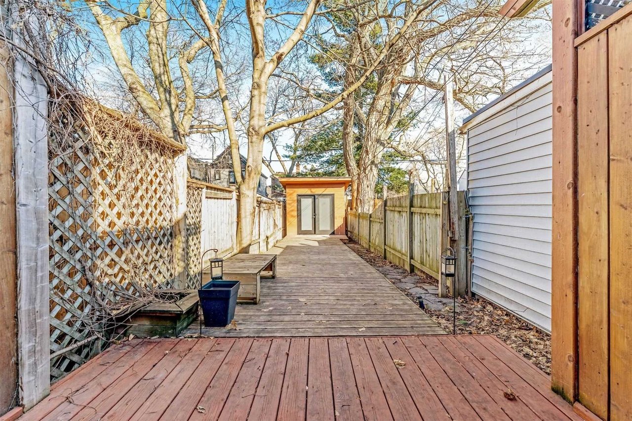 441 Woodfield Rd