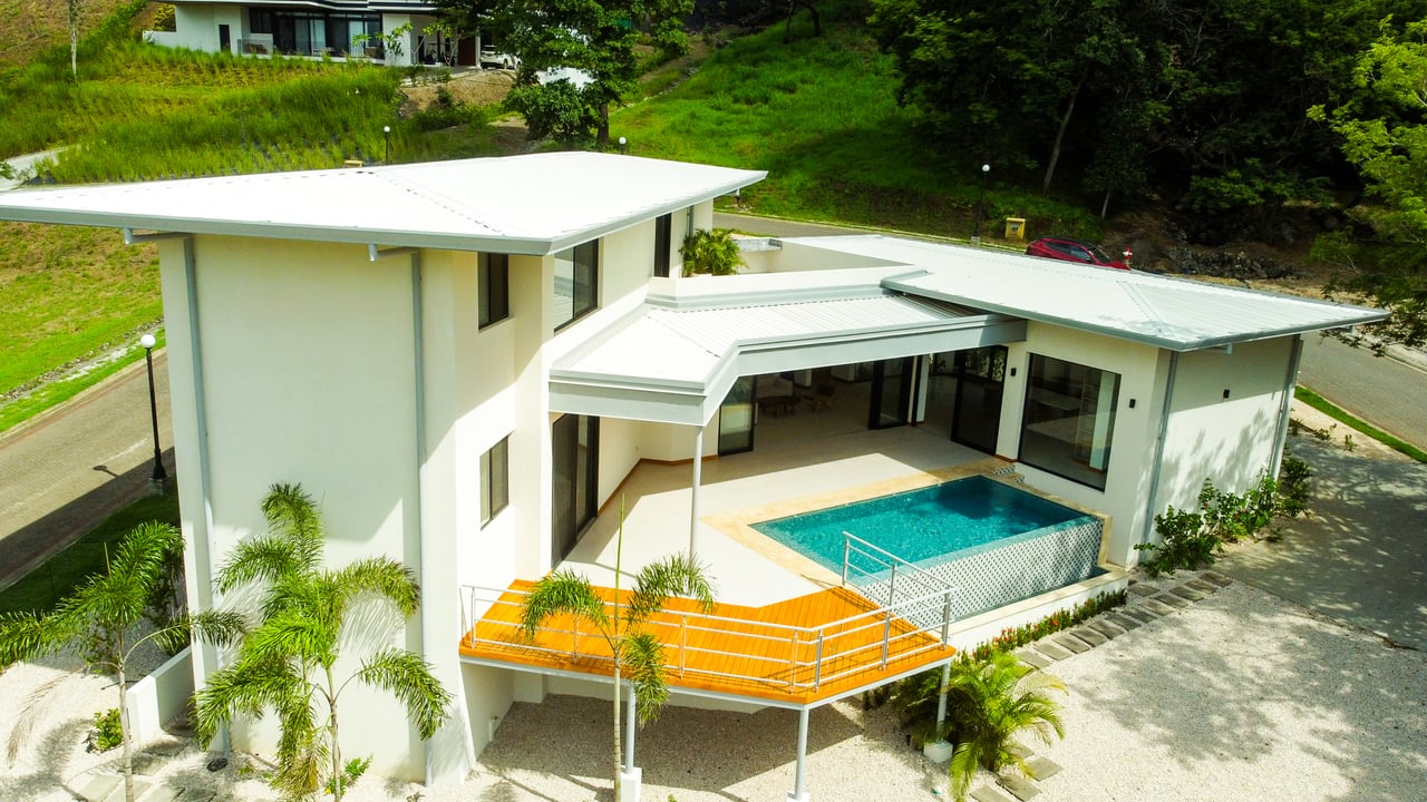 Modern Infinity Pool House, Tamarindo, Guanacaste