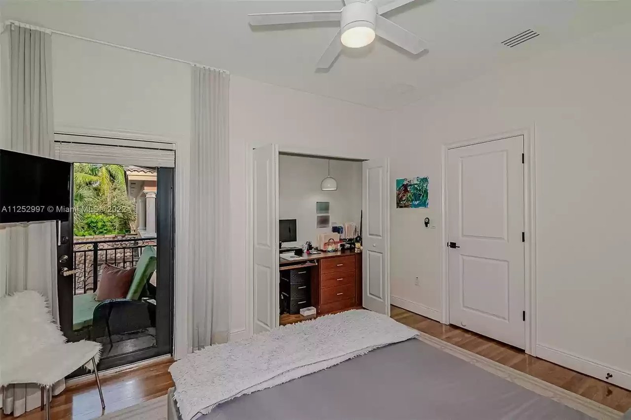 2929 Day Avenue